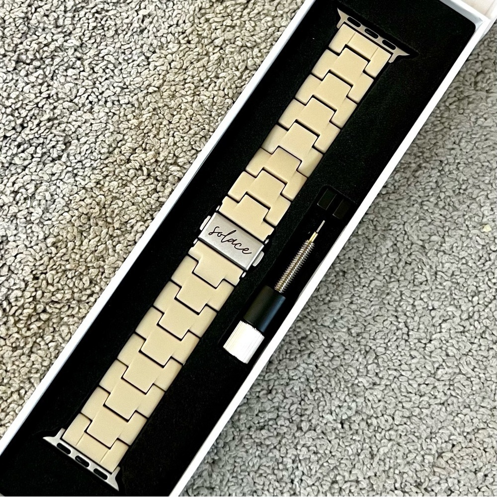 🎁 Solace Perma Apple Watch Band Kit in Soapstone Tan Adjustable Tool 38/40/41mm